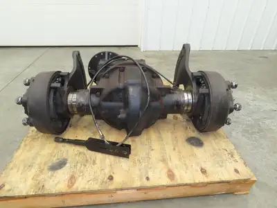 Yale ERC080HDN36SE092EE Forklift Dual-Wheel Front Drive Axle 6 Lug Assembly