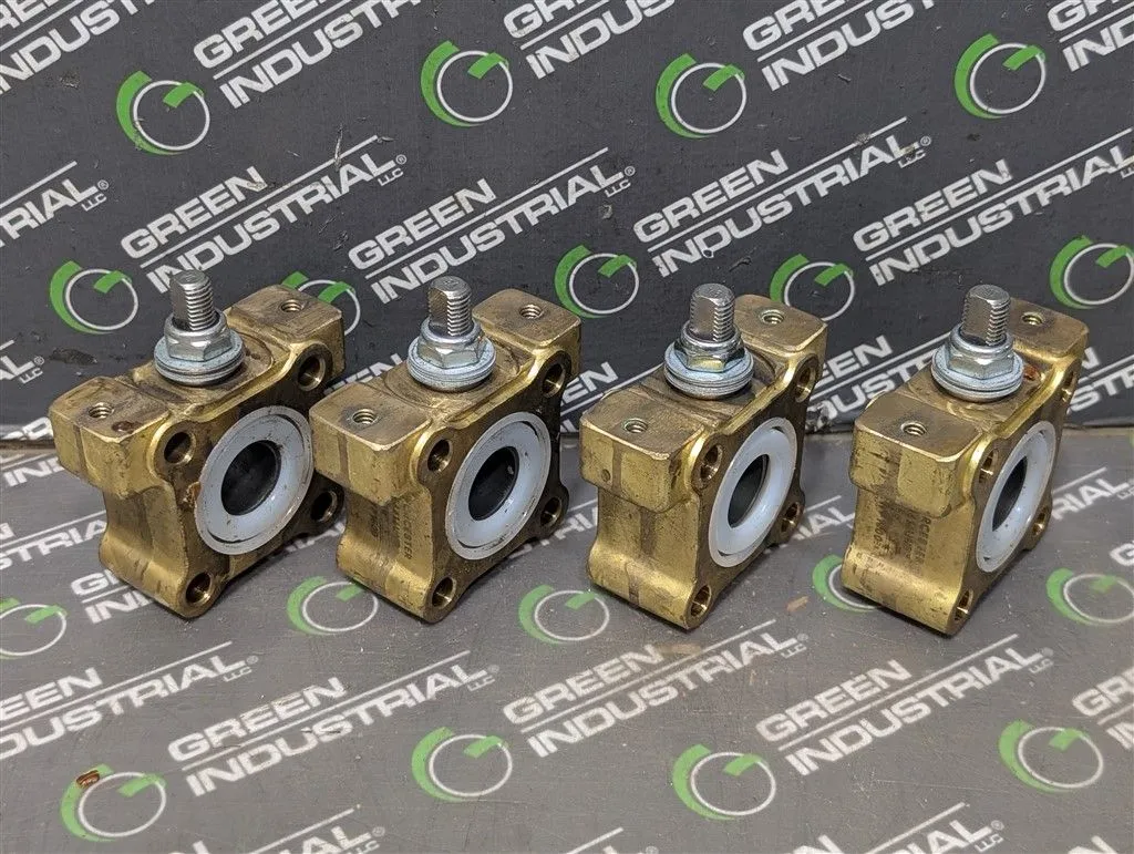 Lot of 4 Worcester R2CWP1500 1" Ball Valve Bodies E4416UNP Used