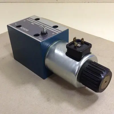 USED BOSCH 0 810 001 830