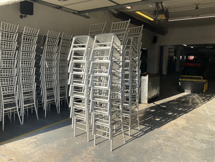Used 32 WOODEN CHAIRS Party/Banquet Supplies Michigan US | Miedema Asset Management Group #1761388