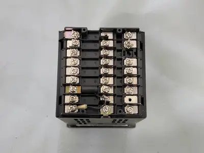 USED HONEYWELL UDC3300