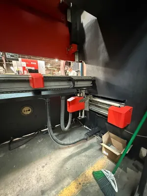 2003 AMADA HFE 130-3S Brake Press | ListingHippo (9)