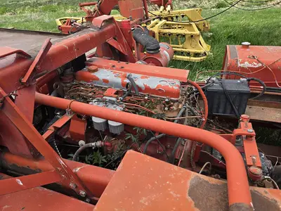 USED NEW HOLLAND 1075