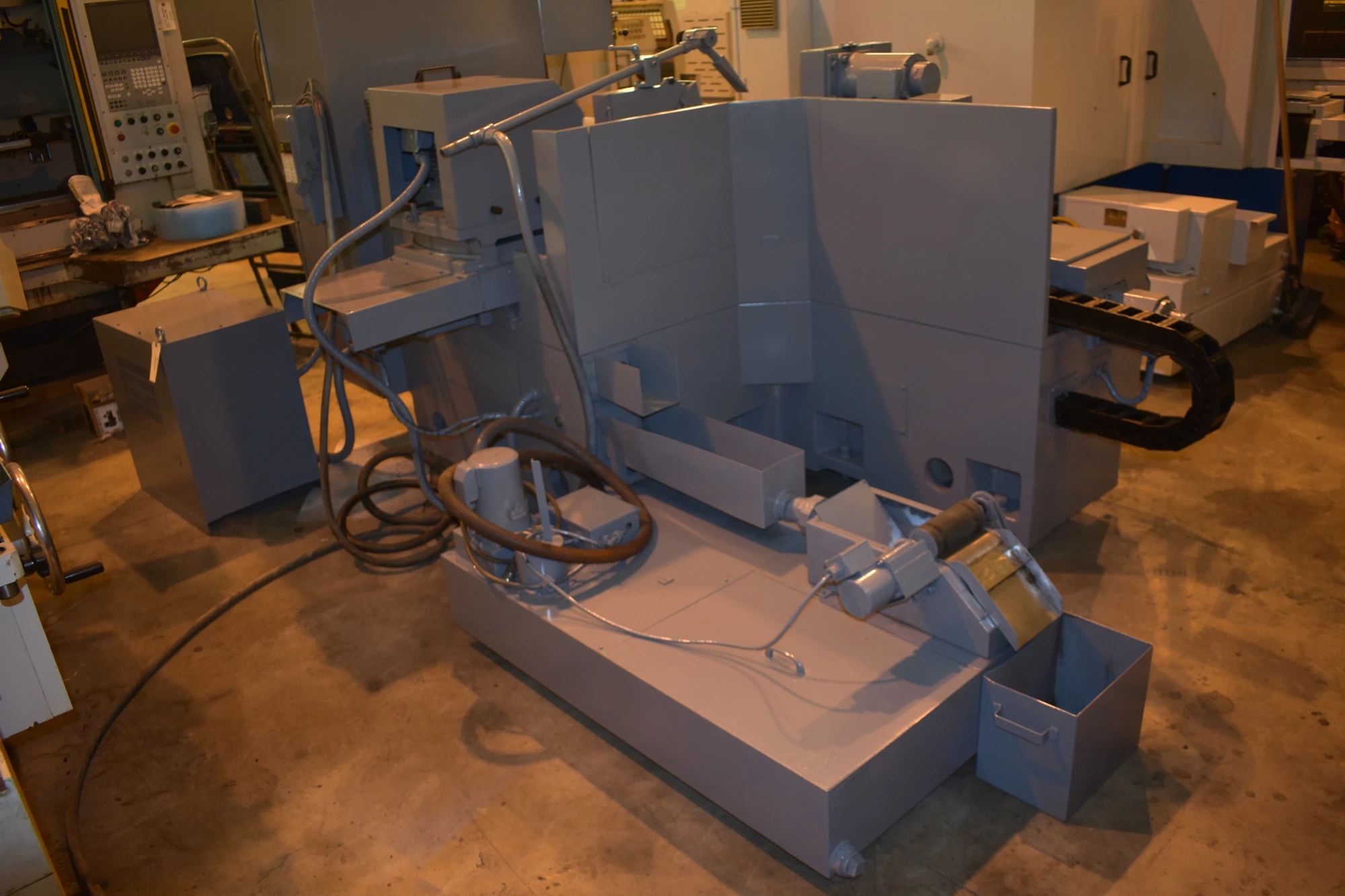 USED OKAMOTO OGM-12-24U Universal Cylindrical Grinders in Ohio US