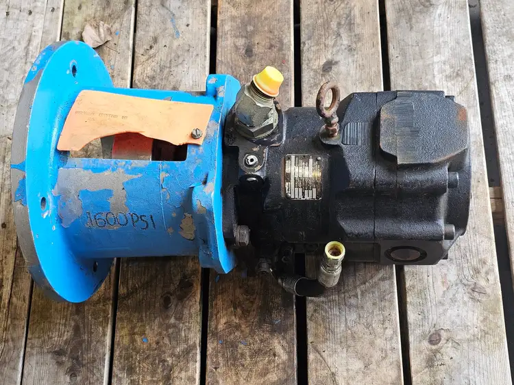 Used PARKER DENISON PAVC100R422 Parts (Hydraulics and Pneumatics) British Columbia CA | Lenmark #1440855
