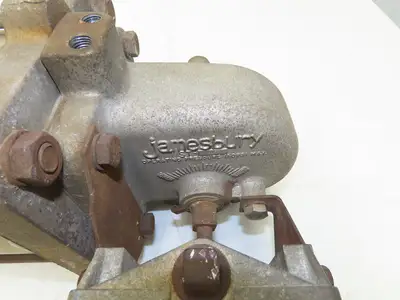 Jamesbury ST-400 Pneumatic Valve Actuator w/Explosion Proof Micro Switch 32EX4