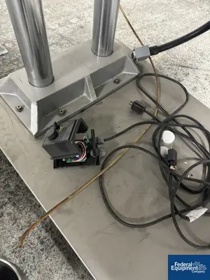 USED CVC CVC Inline Capper, Model CVC 1205