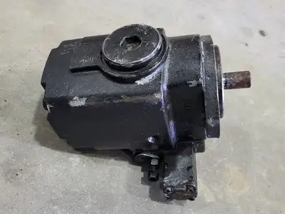 NEW OILGEAR PVWJ-022-A1UV-RSAY-P-1NNSN