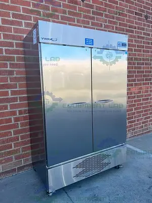 USED VWR GTVWG49FSSA STAINLESS STEEL DOUBLE DOOR FREEZER - 25°C 49 CU, FT.