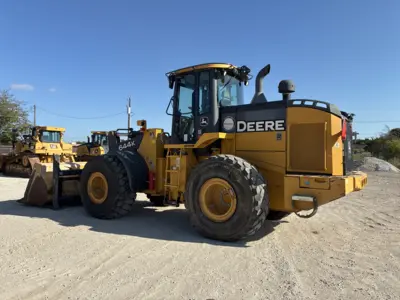 USED 2019 Deere 644K