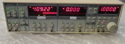 STANFORD RESEARCH INSTRUMENTS SR830 DSP LOCK-IN AMPLIFIER