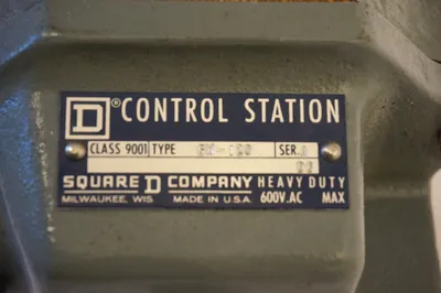 NEW SQUARE D 9001-GW-120 PUSHBUTTON CONTROL STATION 9001GW120