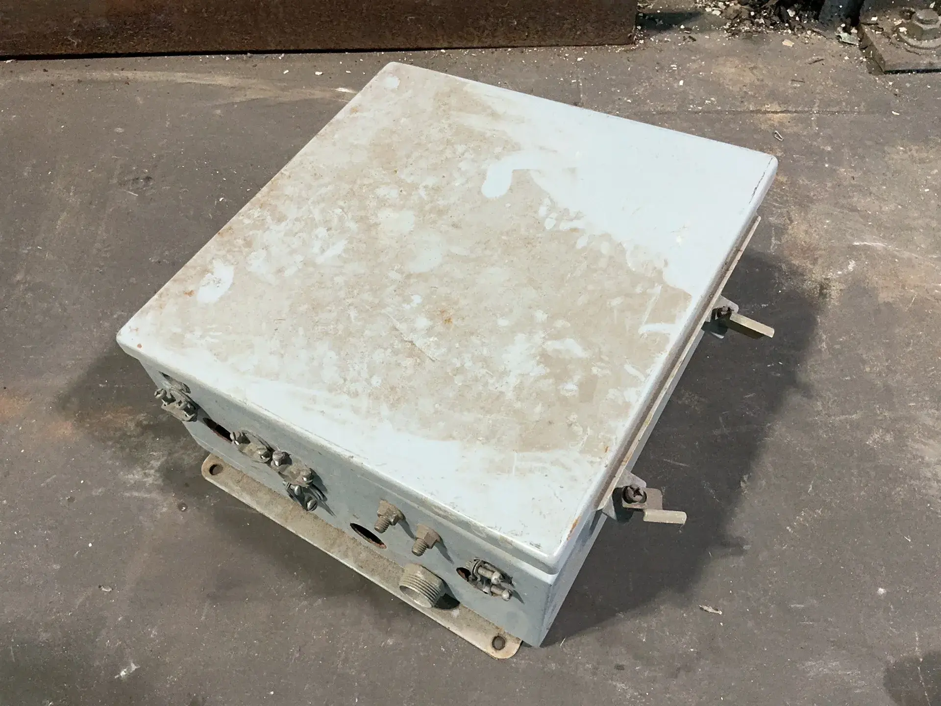 Used COOPER 1212612CHC Electrical Boxes Ohio US | HGR 24 #1286726