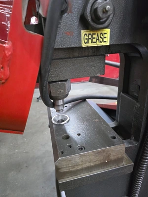 Used 1900 EDWARDS JAWS IV Ironworkers Illinois US | Revelation Machinery #1394753