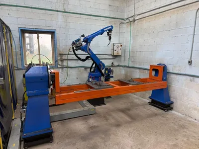 2022 YASKAWA ar2010 Robotic Welders | ListingHippo (2)
