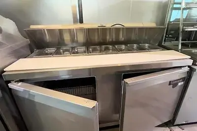 Continental Sandwich Makeup Table