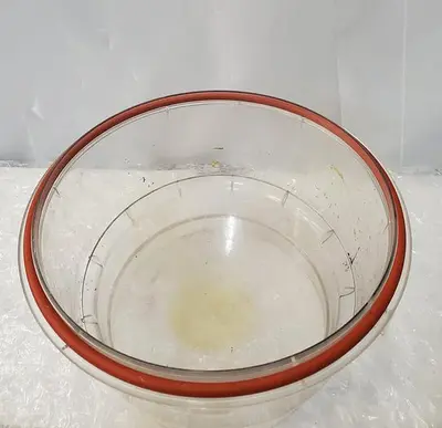 VACUUM DESICCATOR