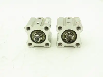 SMC CQ2A20-15DC Pneumatic Air Cylinder 20mm Bore 15mm Stroke 145psi Lot of 2