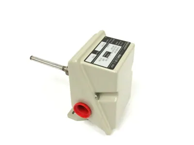 NEW ASHCROFT LTAN4H00-040 TEMPERATURE SWITCH LTAN4H00040