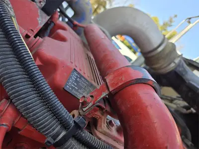 USED 2012 PETERBILT 388