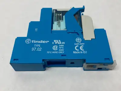 USED FINDER GEN PURPOSE RELAY W/ INDICATOR & 97.02 BASE