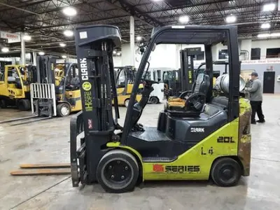 USED 2020 CLARK S20CL