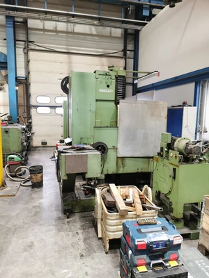 ANAYAK Travelling Column Bed Type Milling Machine, good working condition, visible under power, VIDEOS