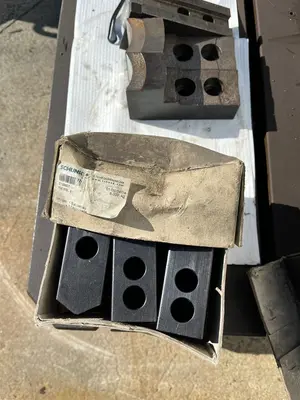 USED CHUCKS CLAMPS / KLEMMEN / PINCES / KLAMMT / NEW NEW NEW