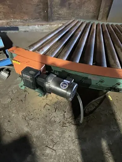 Roach 90 Degree Pallet Conveyor