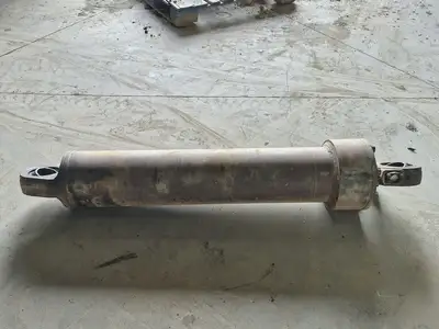 USED KOMATSU 561-63-62102