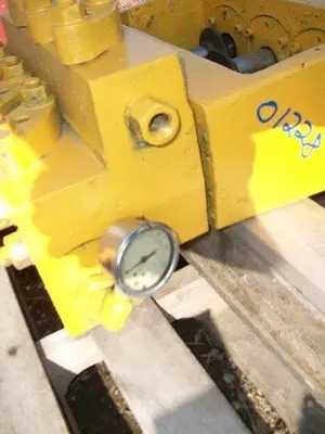 USED HUGHES-JETIN 2000 HIGH PRESSURE WATER BLASTING TRIPLEX PUMP