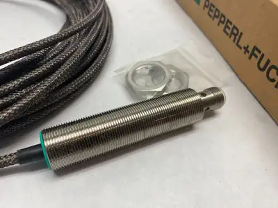 USED PEPPERL+FUCHS COMFORT SERIES INDUCTIVE PROX SENSOR