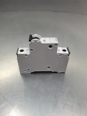 USED Siemens 5SY61 MCB C4 Circuit Breaker, 5SY6104-7