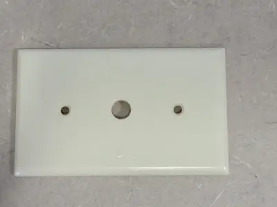 NEW LEVITON 6616-1XI