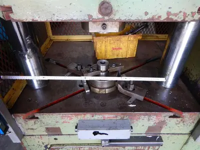 USED LAUFFER 60 TON