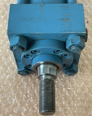 NEW Vickers MB-18074