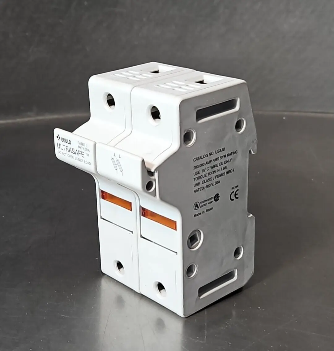 Gould Shawmut US3J21 FUSE HOLDER. Loc4C23
