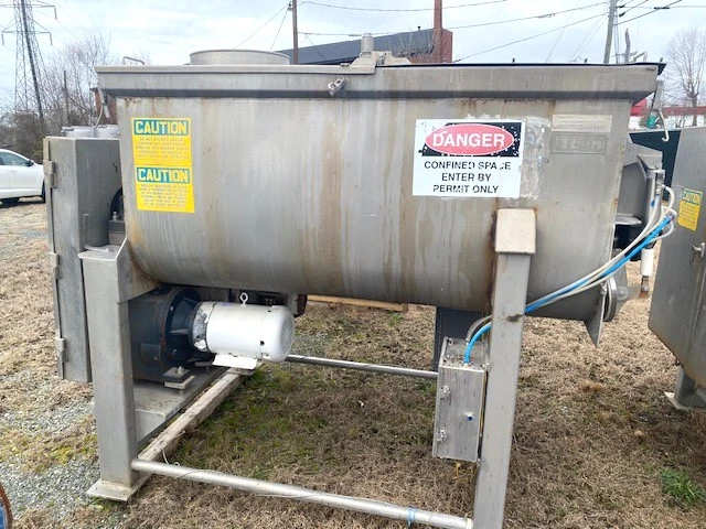 Used _UNKNOWN_ _UNKNOWN_ Ribbon Blenders West Virginia US | Cooper Industries #1409577
