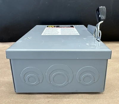 NEW Square D D221N