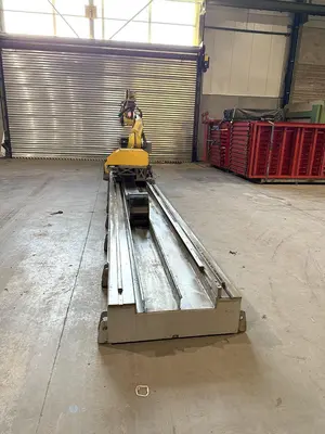 USED FANUC MILLING ROBOT X: 10 500 / Y: 3045 / Z: 3500 MM CNC