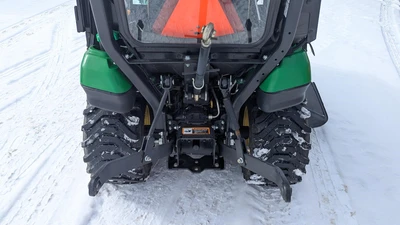 USED 2015 JOHN DEERE 1023E