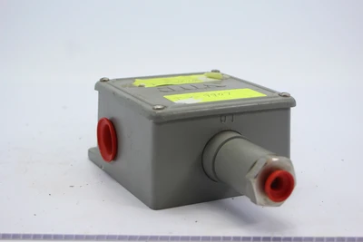 New | in-Stock Static O'ring 13RB-K5-M4-C1A Pressure Switches California US | Davliegogo LLC #1706784