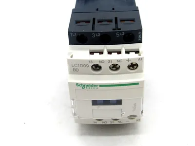 NEW SCHNEIDER ELECTRIC LC1-D09-BD CONTACTOR LC1D09BD