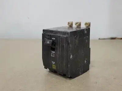 USED SQUARE D QOB320