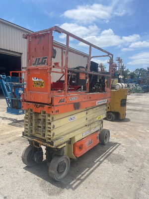 USED 2015 JLG 2632ES