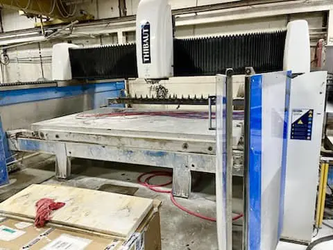 Used 2019 THIBAUT DUAL SHUTTLE TABLE DUAL SHUTTLE TABLE CNC Stone Routers Michigan US | All Used Stone Equipment #1568667