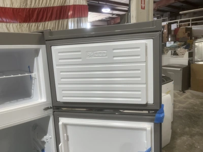 Used FRIGIDAIRE 7.5 CUBIC FEET Refrigerators Michigan US | Miedema Asset Management Group #1334895