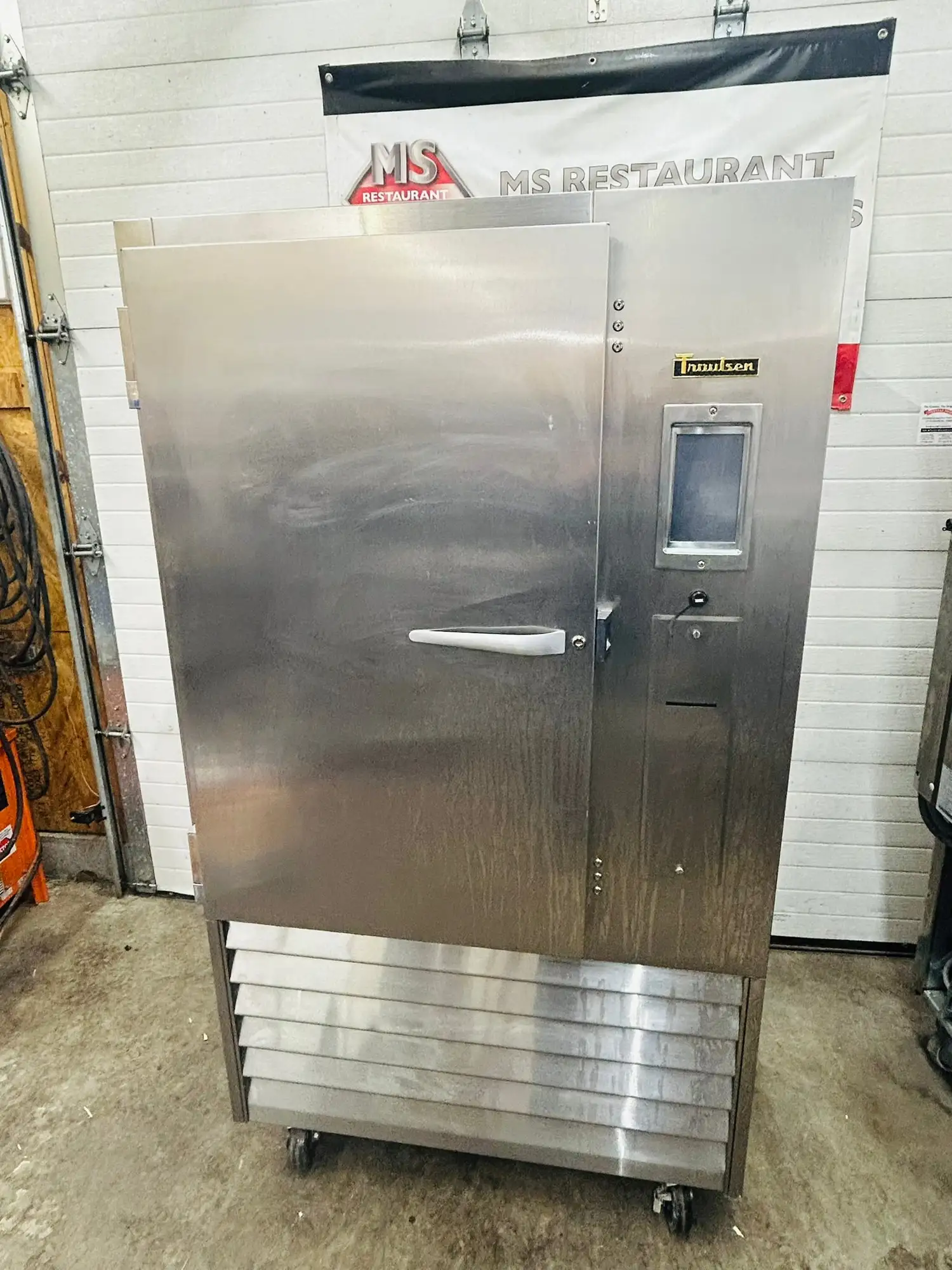 Traulsen TBC13 Blast Chiller - (26) Pan Capacity 208 230v / 1ph Refurbished