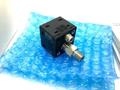 SPAB-P10R-R18-2P-M8, 553159 | Festo SPAB-P10R-R18-2P-M8 Digital Pressure Sensor 553159 - New Other