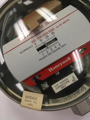 New | in-Stock HONEYWELL C437G 1029 Miscellaneous Equipment (Electrical & Power) | Surplus Asset Holdings #1188399